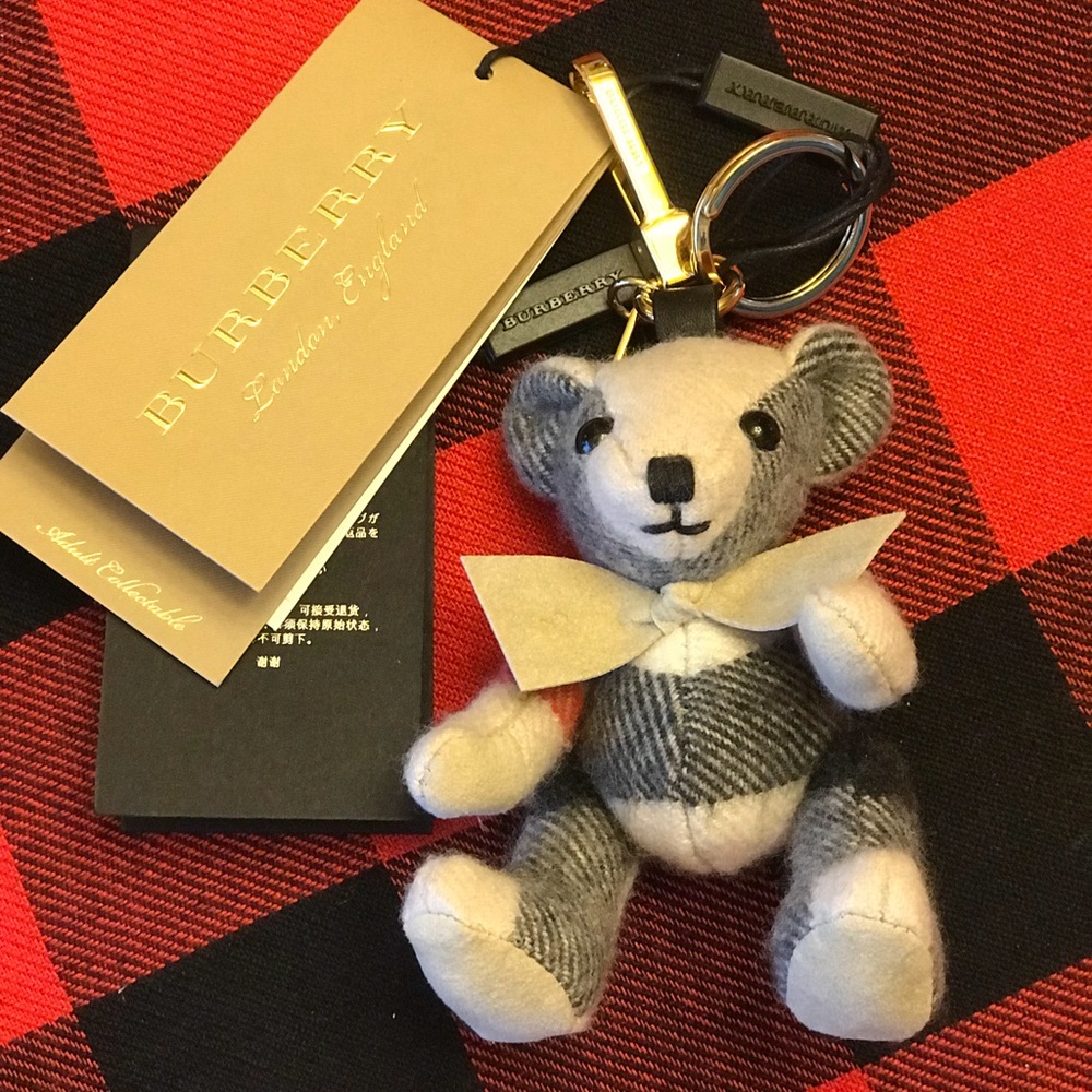 Burberry Thomas check cashmere charm